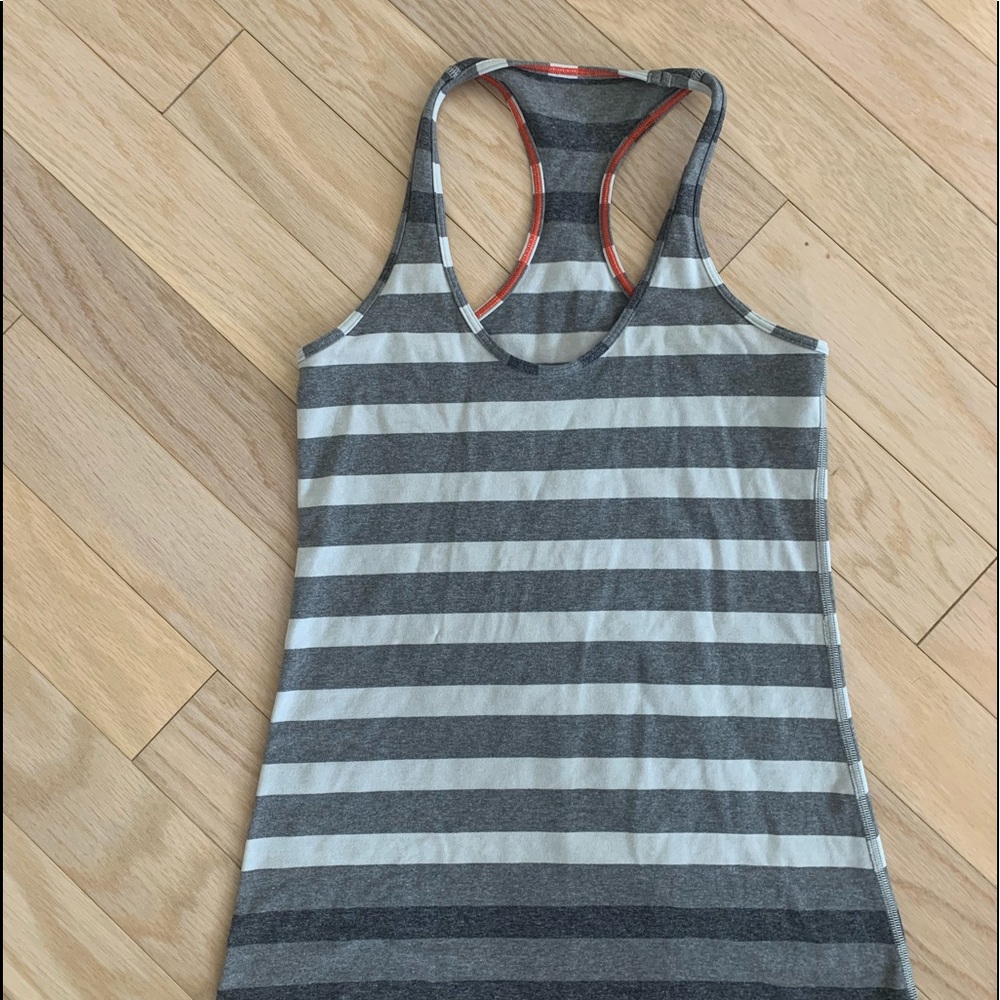 Super Cute Lululemon Top